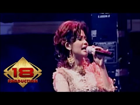 Kristina - Merah Kau Bilang Biru (Live Konser Bondowoso Jawa Timur 26 Desember 2006)