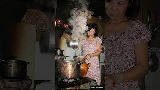30/04 ở Sài Gòn đi đâu? Cà phê nhé!
