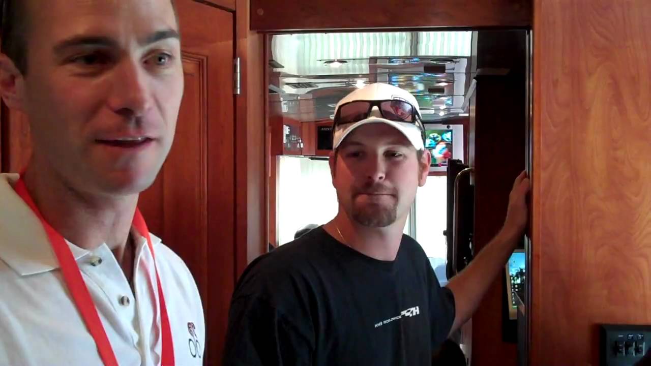 HMS Worldwide and the Booty Bus at the 2009 24HoB