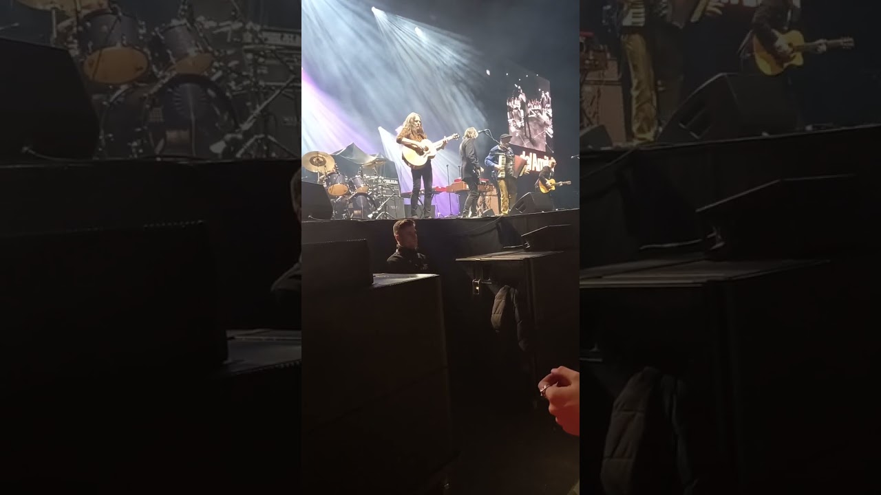 Del Amitri Nothing Ever Happens. Support for Simple Minds Dublin 18th April 2024