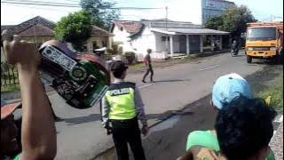 SBCx27 Polisi bantu Bonek mencarikan truk di majenang, Cilacap..