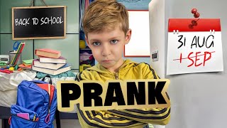 PRANK: Aaron va à l'école un DIMANCHE😭🤣 - YouTube