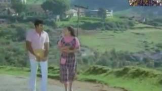 Video thumbnail of "Medhuva Medhuva Oru Kadhal Paatu"