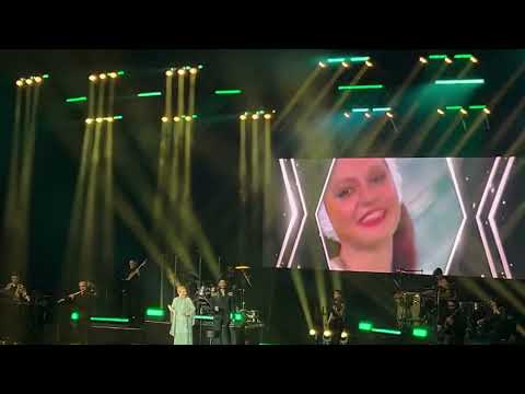 Googoosh Live In Frankfurt 2024 Final Chapter Man Amadeam من آمده ام گوگوش