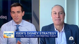 Disney would make a mistake by selling Hulu: MoffettNathanson's Michael Nathanson