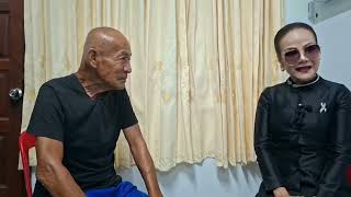 นนทบุรี ผอ.ฟ้ายื่นมือช่วยเหลืออดีตดาราอาวุโสมากความสามารถ 'ลุงโยธิน' เจ้าตัวสุดดีใจไม่ต้องเร่ร่อน