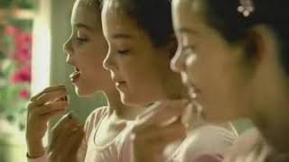 Oreo Three Ballerinas Commercial 2005