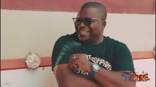 L'auteur de la chanson Nnem Mintié (ton caleçon fait quoi...) Racine Sagath est sur TERRE à TERRE