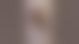 Tante Maya Nadien putih