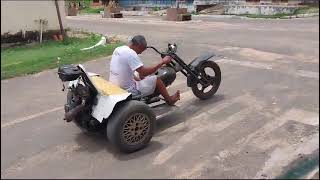 triciclo com motor de moto