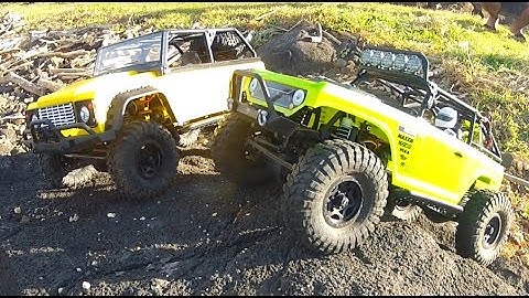 Axial SCX10 Deadbolt & SCX10 Dingo Seacliff Trail Run
