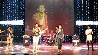 thanx from August Band in their first concert "August Say High"in Hangzhou, China