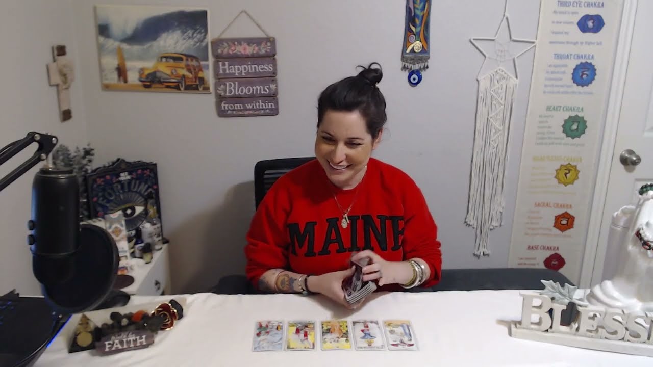 8899 A POWERFUL MASCULINE BRINGS❤️ LOVE TO THE EMPRESS IN HERMIT MODE