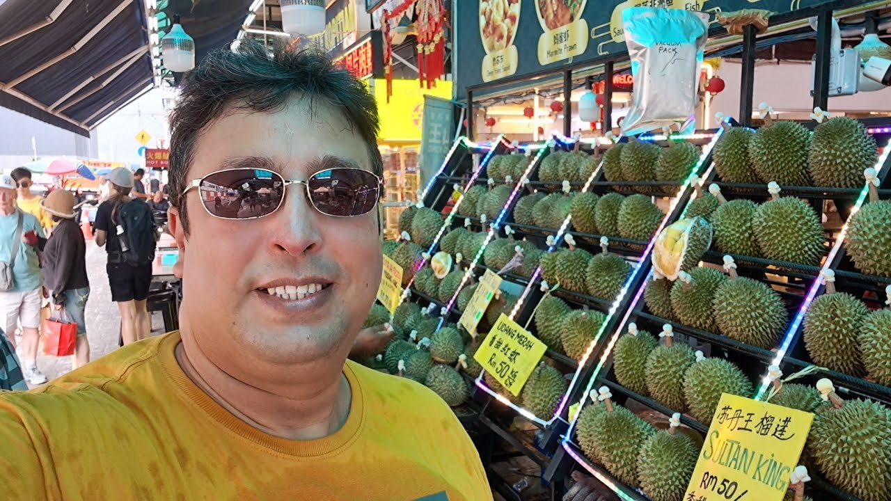 BUKIT BINTANG TOUR HOTELS, MONEY CHANGERS ,DURIAN AND FOOD. MALAYSIA