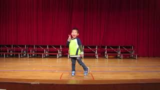 1061213聖誕歡樂會白兔班走秀練習
