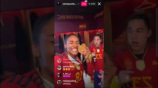 Salma Paralluelo Ayingono- Kissing Medal