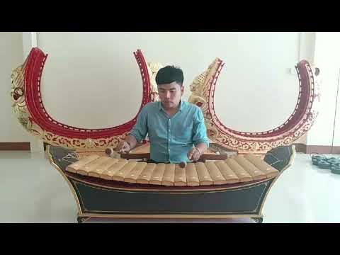 กุ๊กไก่ดนตรีไทย - ครูไก่ (เพลงนกขมิ้น 2 ชั้น ท่อน 1)