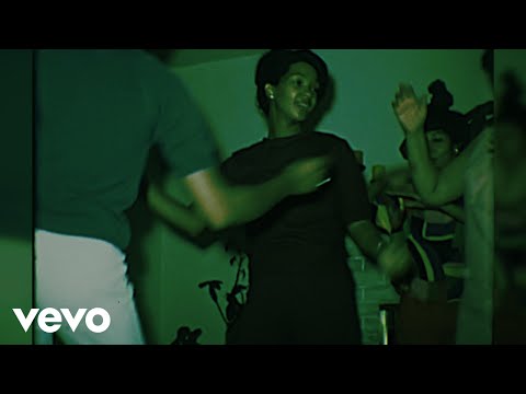 Meshell Ndegeocello & Cynthia Erivo - I Knew You Were Waiting (For Me) (Visualizer)