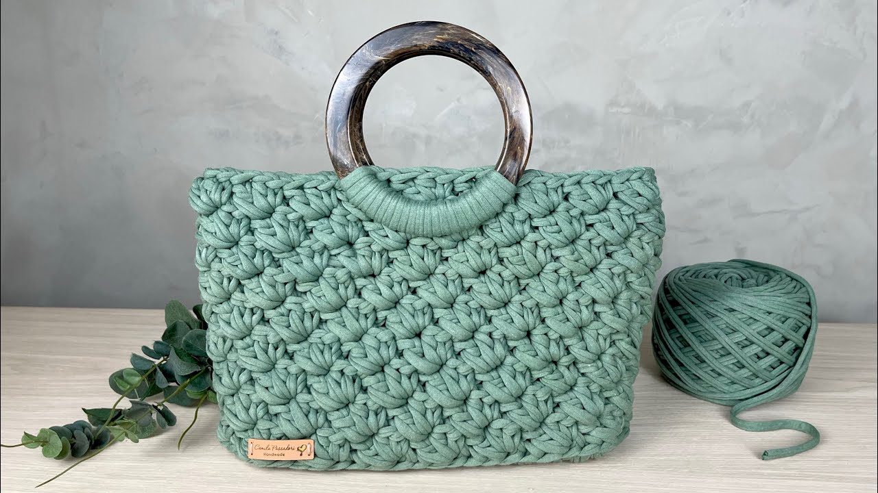 Bolsa de crochê em fio de malha com ponto fantasia e alças de argola /Linda e facil/ Crochet Bag