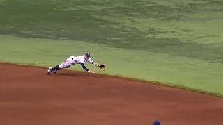 HOU@TB: Longoria robs Valbuena with sweet diving stop