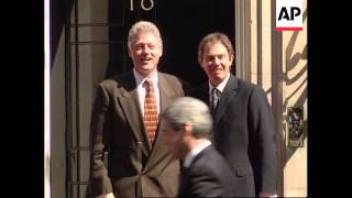 UK - Clinton arrives for EU/US talks