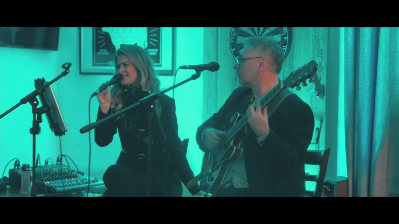 4Blue Acoustic Duo - New Year Blues