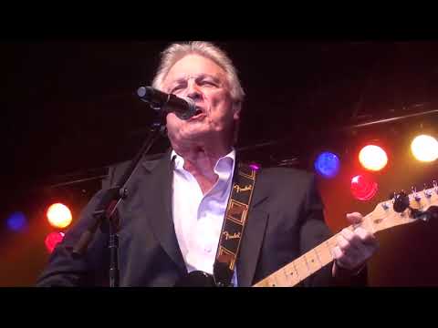 TOMMY ROE(LIVE VIDEO)- "SHEILA" (LYRICS)