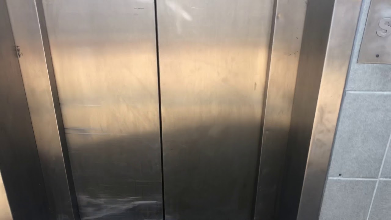 Pickerings Lift @ Bilston Central Metro Station