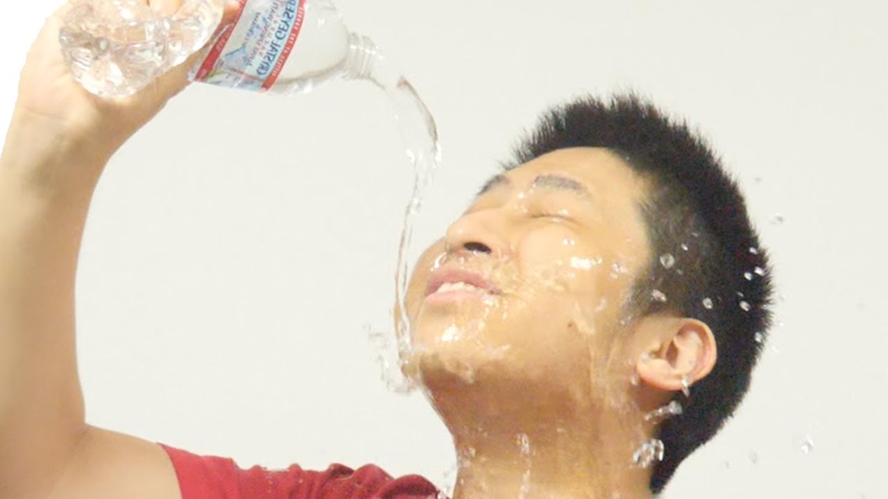 クラロワ中、溺れるほど水飲みまくる雑ドッキリww【雑ドッキリ大賞】