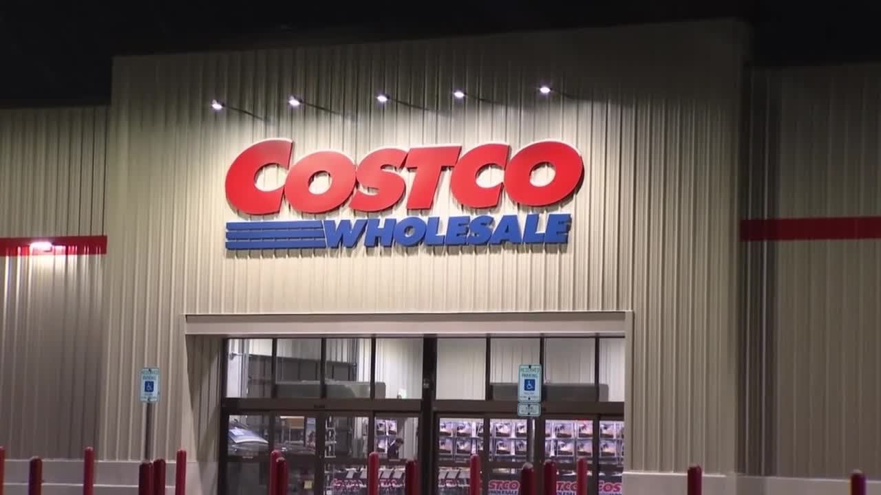 Billings residents celebrate new Costco grand opening with ribbon