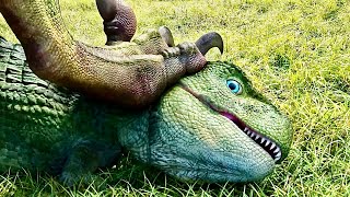 This Cute Dino Messed With the Wrong Beast and Instantly Regretted It 🦖🔥 | Movie Recap screenshot 3