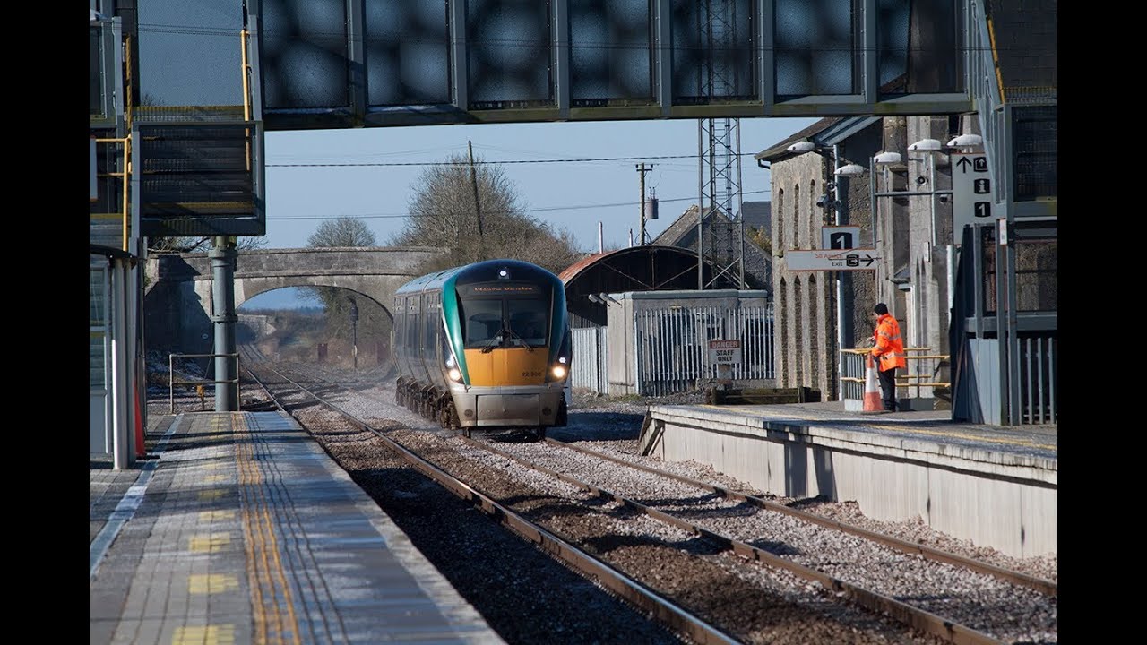 22306 passing Ballybrophy 12-March-2013