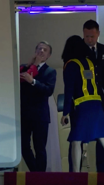President Macron’s Wife Pushes Him in the Face