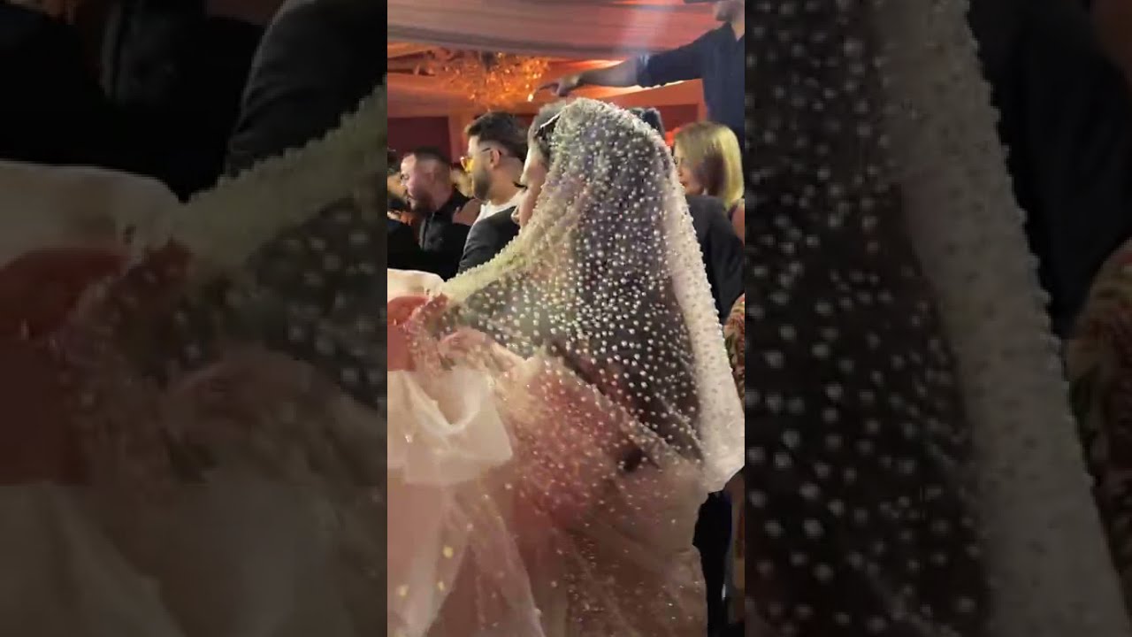 بوسي رقصت وغنت مبروك عليا في فرحها