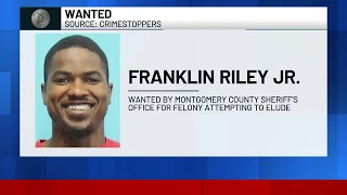U.S. Marshals seeking wanted fugitive