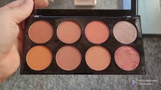 Rydder Ud I Min Makeup Del 2. Settingsprays, Vipper Og Ansigtspaletter