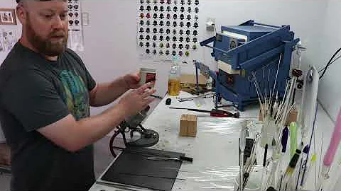 How to make a basic bead using a mandrel and bead ...
