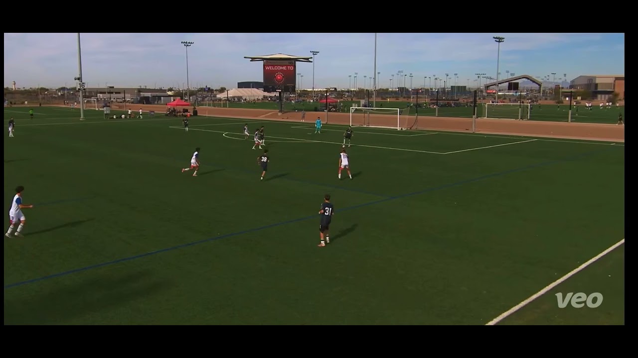 So Calm on the ball ⚽️ 🇽🇰Center Back  