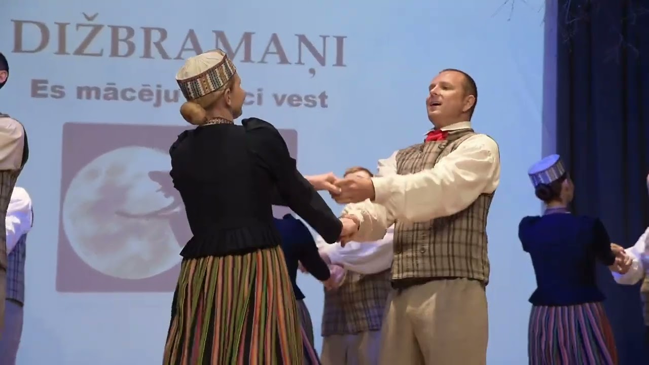 Valpurģu nakts pavasara dejas -  Tīnūžu tautas nams (30.04.2022.)