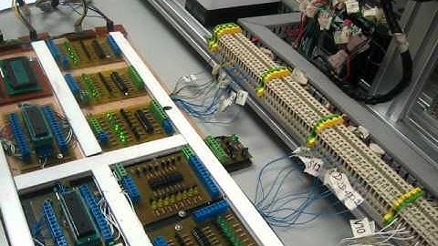 Planta CIM controlada por dos microcontroladores PIC16f887