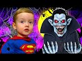 Halloween Canciones Infantiles para niños con Maxwell y Lucas