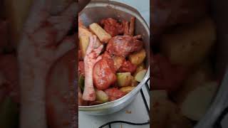 preparando um frango cozido #comida @Viniedanioficial