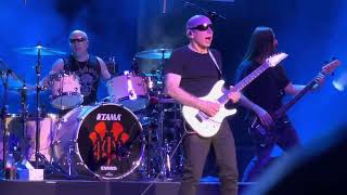 Joe Satriani “Flying In A Blue Dream”