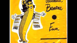 Video thumbnail of "Peels - Juanita Banana"