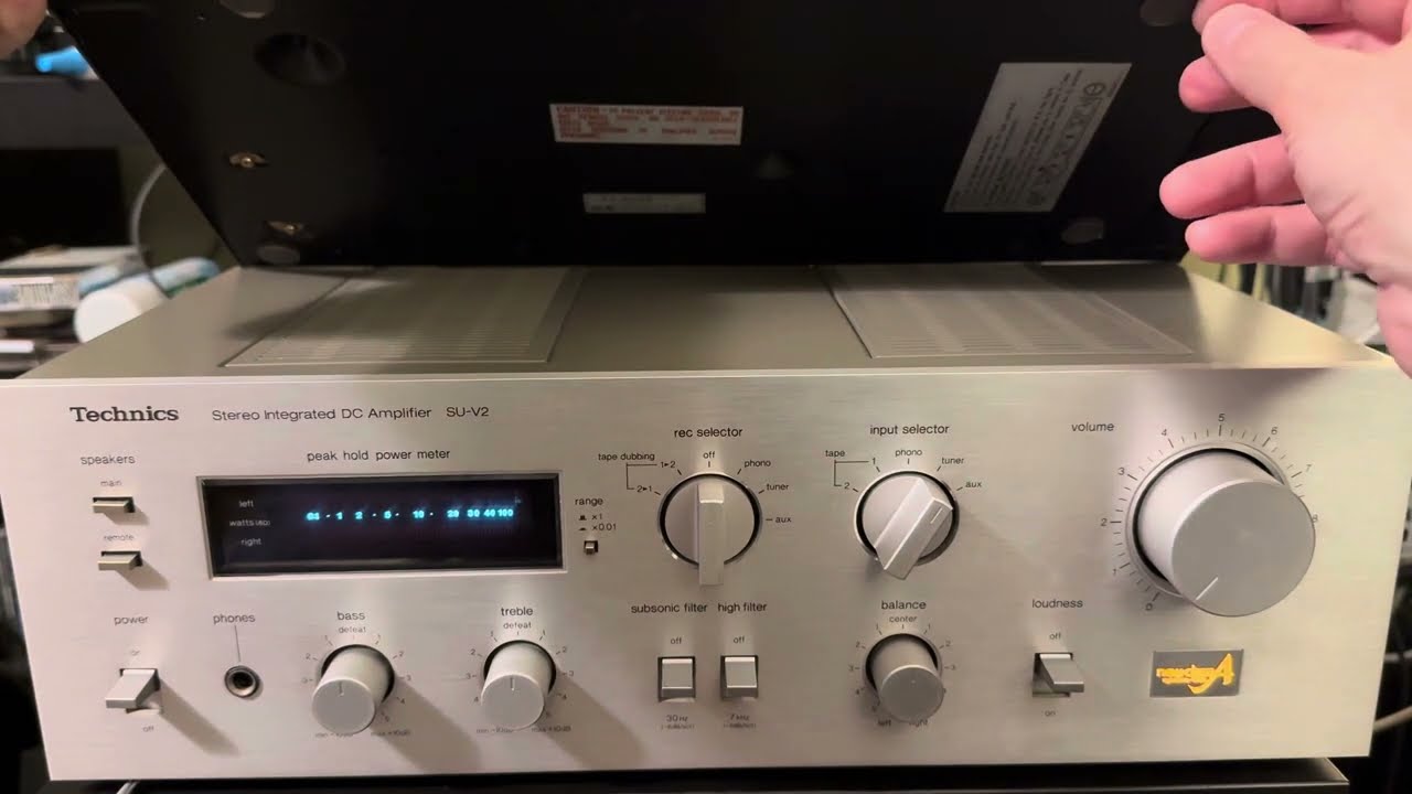 Vintage Technics ST-S3, Quartz Synthesizer FM/AM Stereo Tuner‬