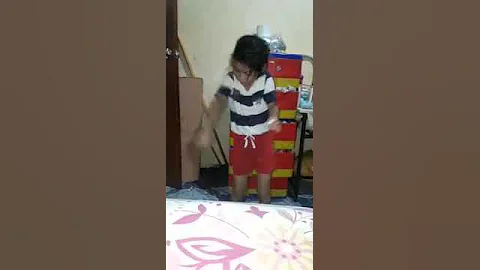 Annien bailando