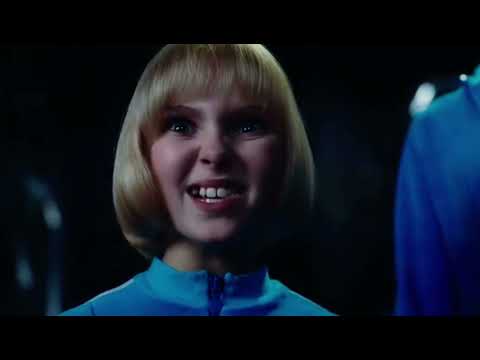 Charlie And The Chocolate Factory Clip #6: Violet Is a Blueberry!