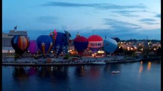 Manitowoc Balloon Glow Festival