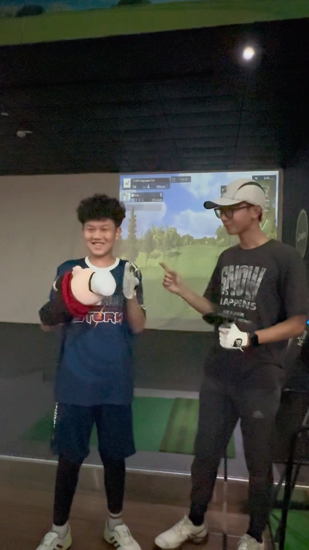 (golf familyVN) giờ thì cưng đã là của anh ??#vanhleg #golf #shorts