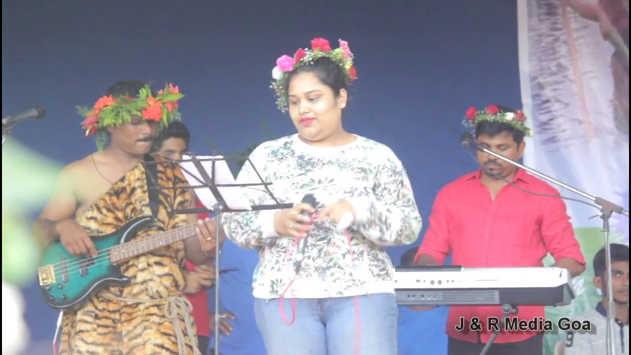 Everleigh Mascarenhas sing a song at  Sao Joao celebration held at chandor sports complex